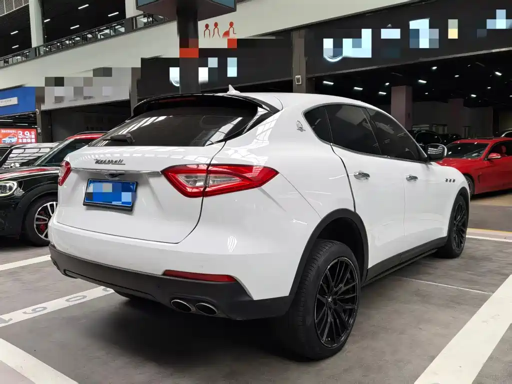 Maserati Levante — миниатюра 11