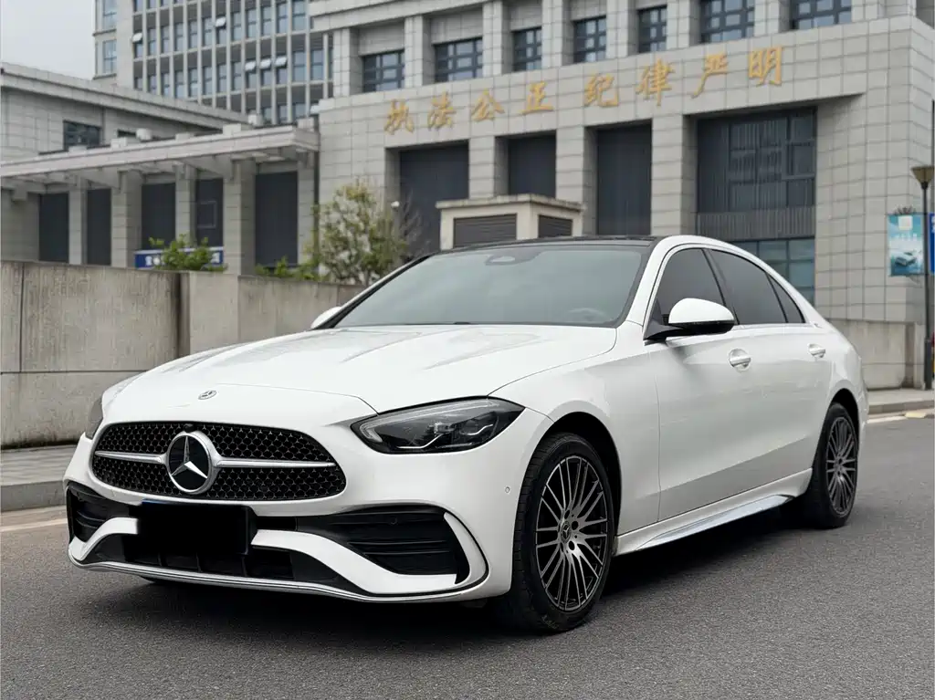 Mercedes-Benz C-Class 2022