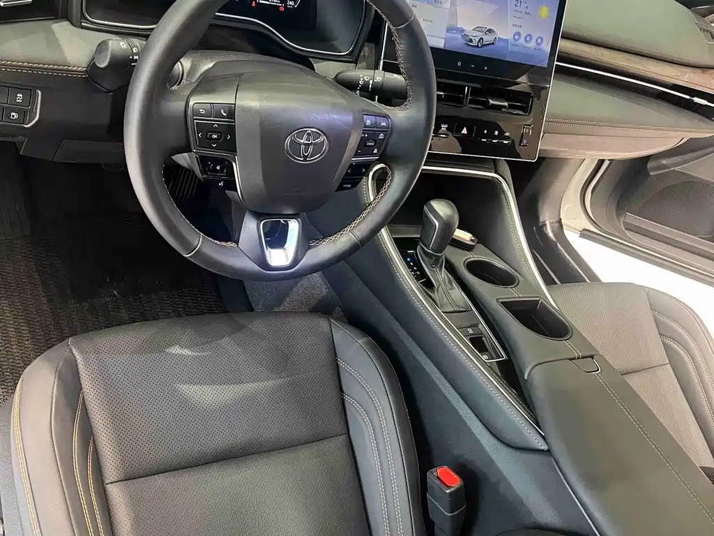 Toyota Avalon — миниатюра 8
