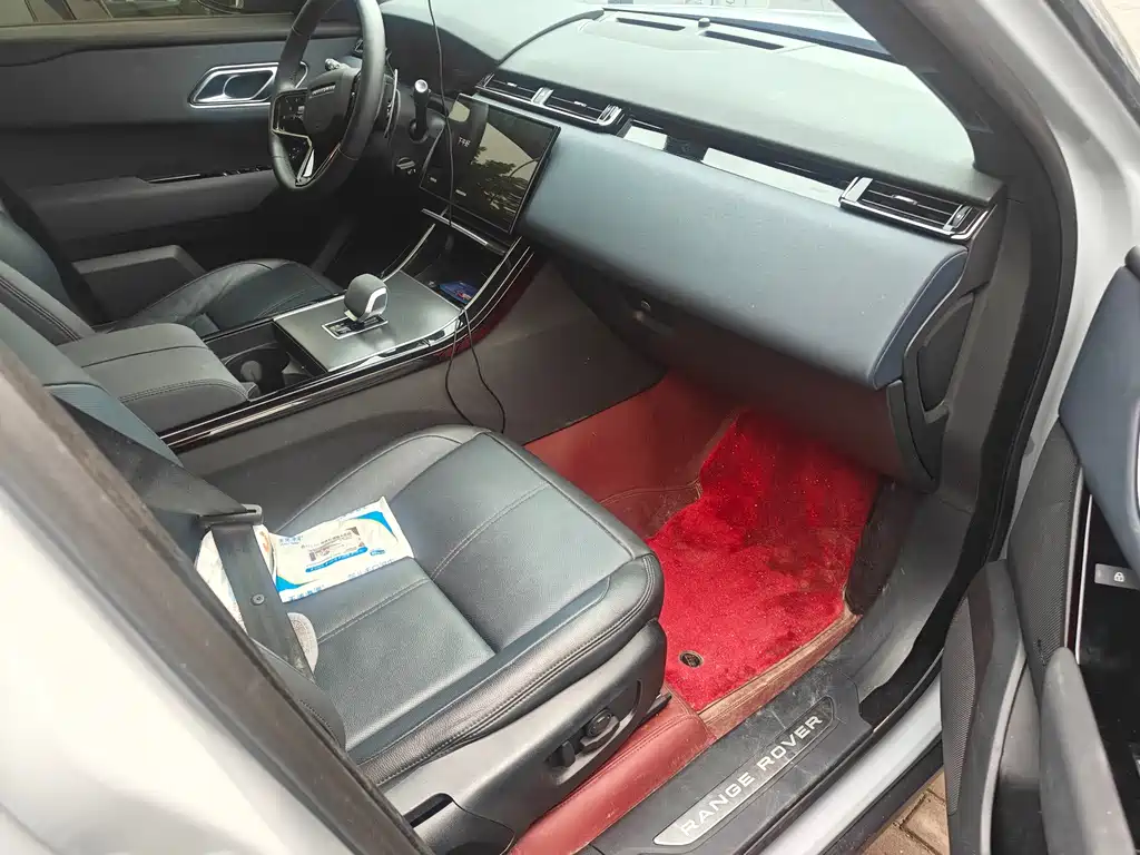 Land Rover Velar — миниатюра 3