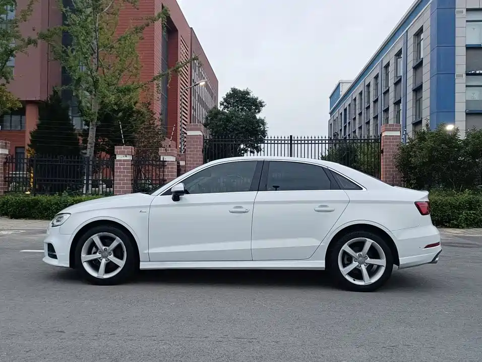 Audi A3 — миниатюра 3