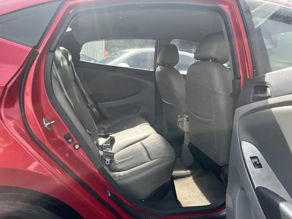 Hyundai Verna — миниатюра 17