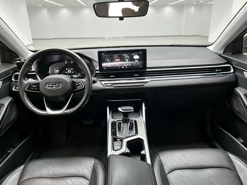 Geely Emgrand — миниатюра 7
