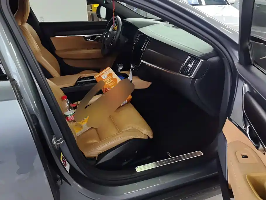 Volvo V90 — миниатюра 8