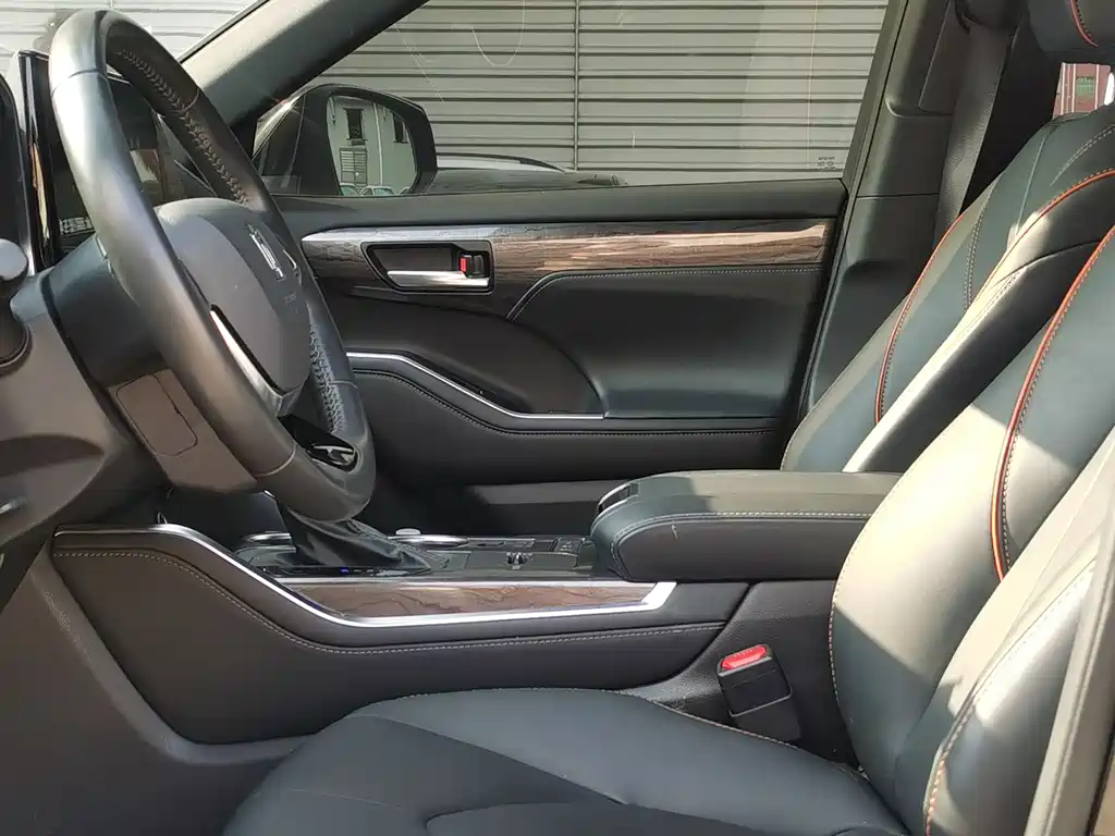 Toyota Crown Kluger 2024 2.5L HEV Luxury