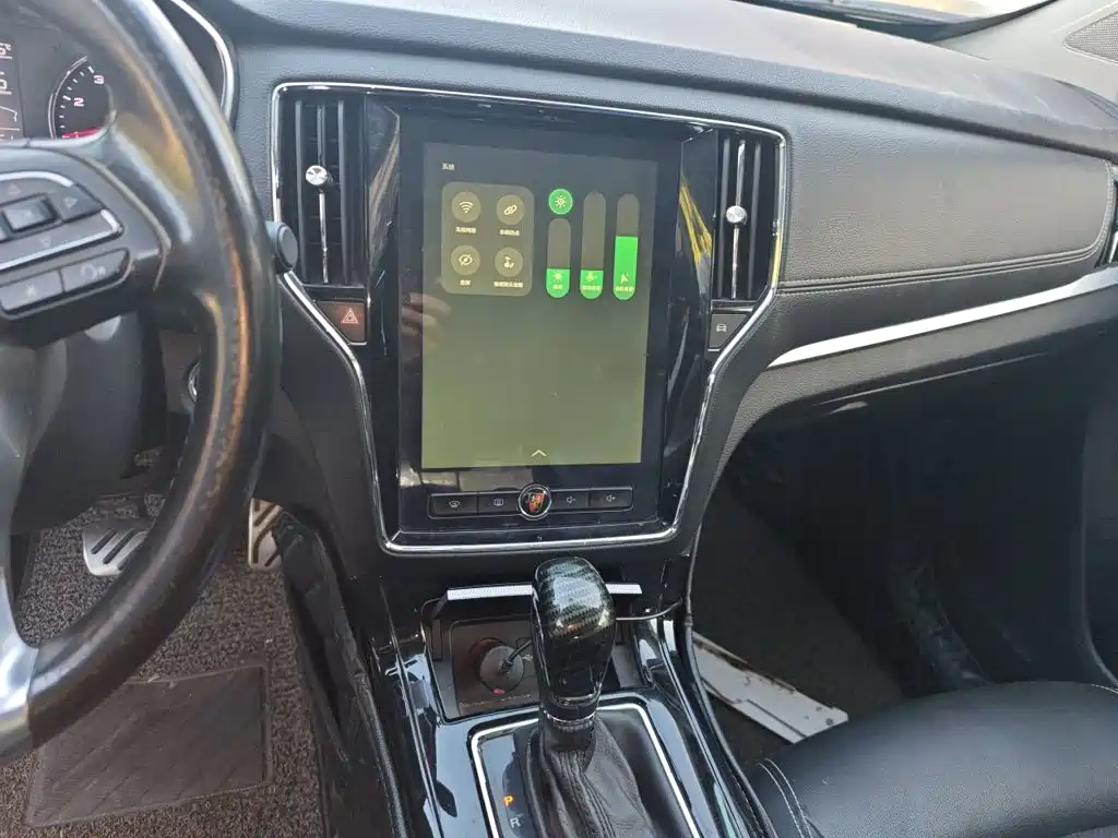 Roewe RX5 — миниатюра 14