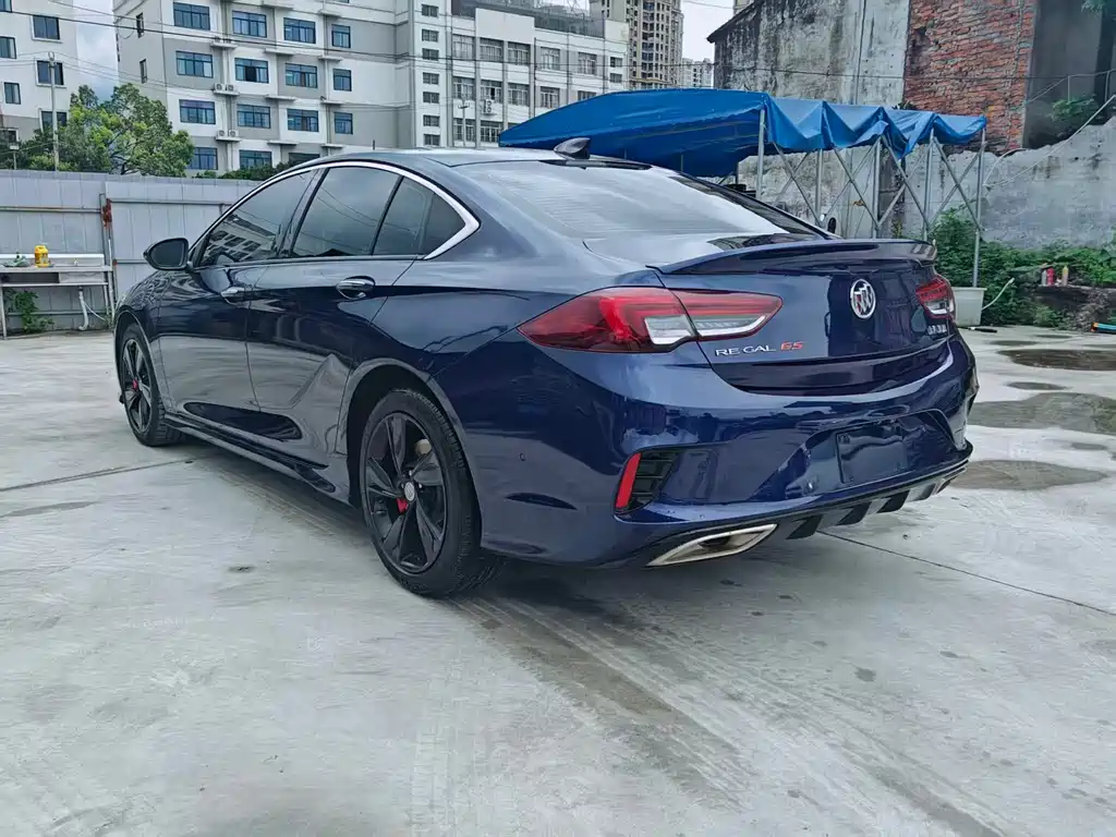 Buick Regal — миниатюра 10
