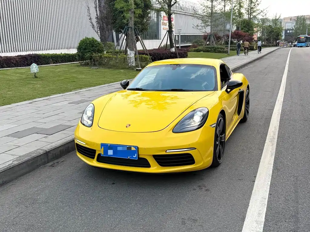 Porsche 718 2016