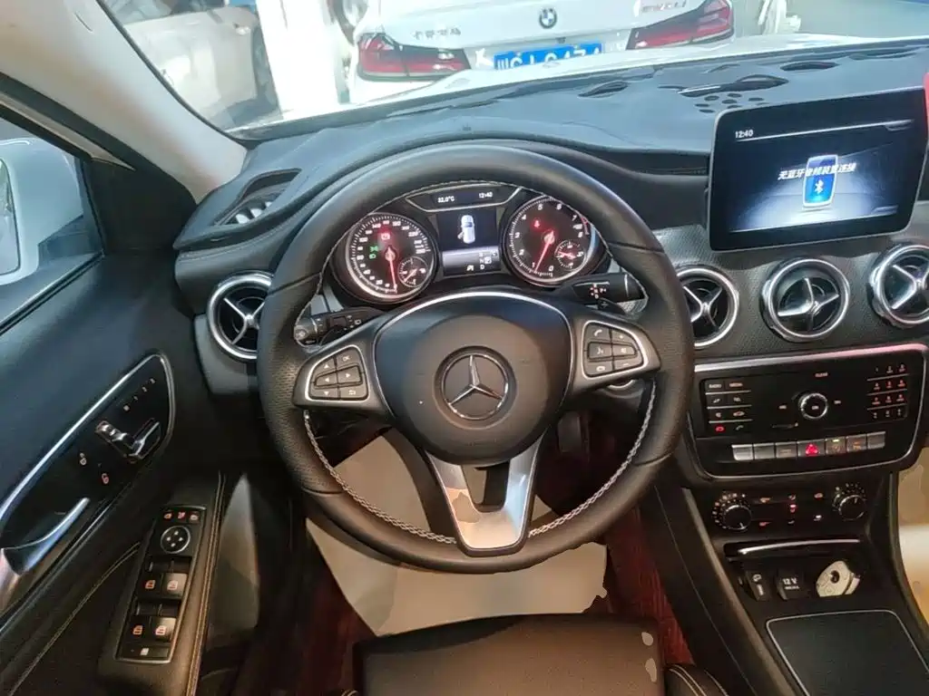 Mercedes-Benz GLA — миниатюра 11