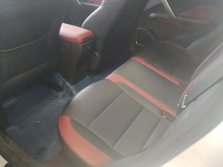 Geely Binyue — миниатюра 11