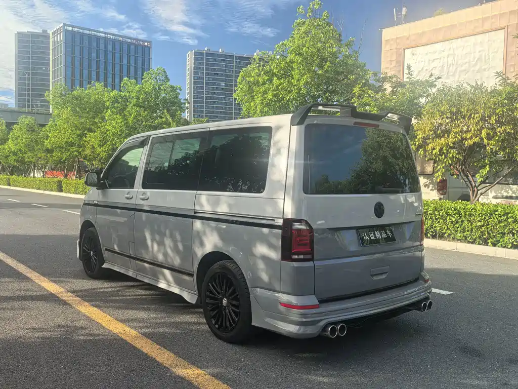Volkswagen Multivan — миниатюра 16