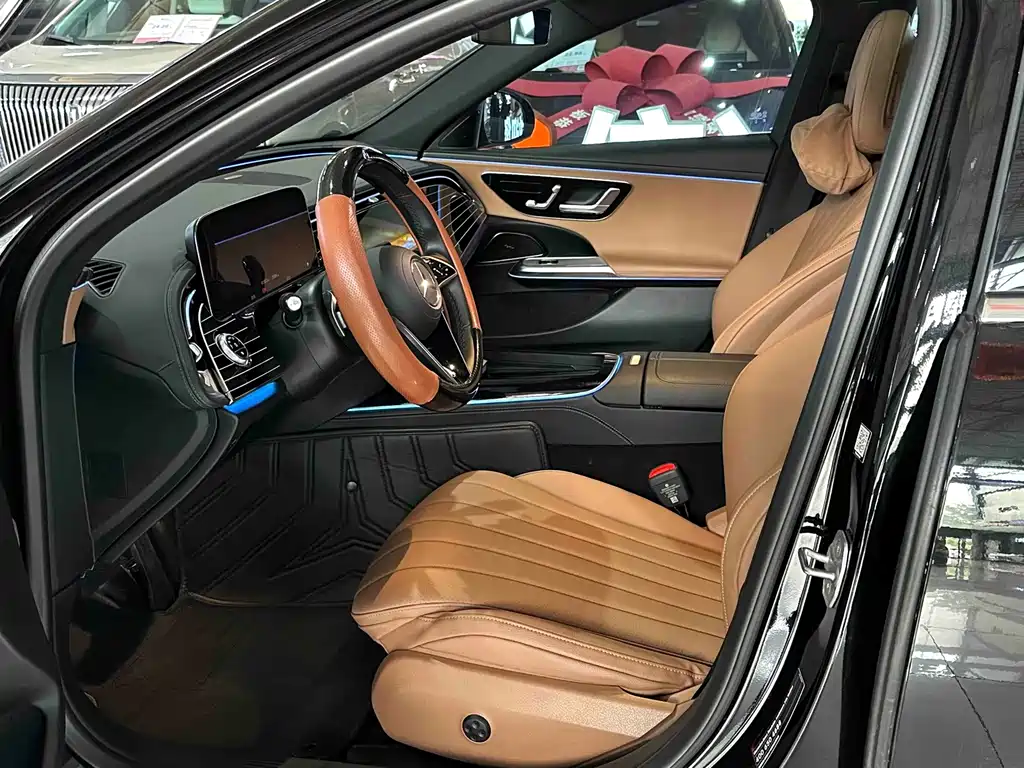 Mercedes-Benz E-Class — миниатюра 7
