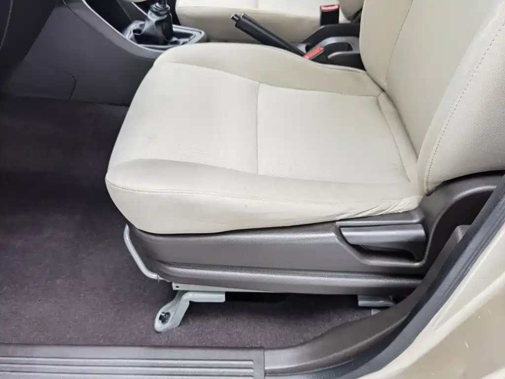 Wuling Hongguang V — миниатюра 20