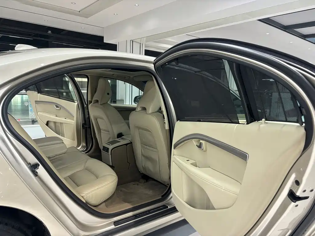 Volvo S80L — миниатюра 7