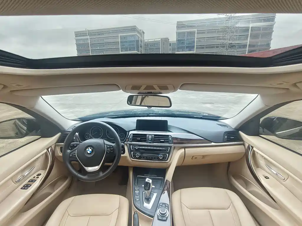 BMW 3 Series — миниатюра 12