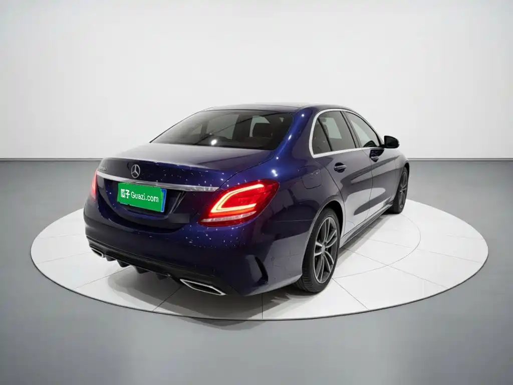 Mercedes-Benz C-Class — миниатюра 6