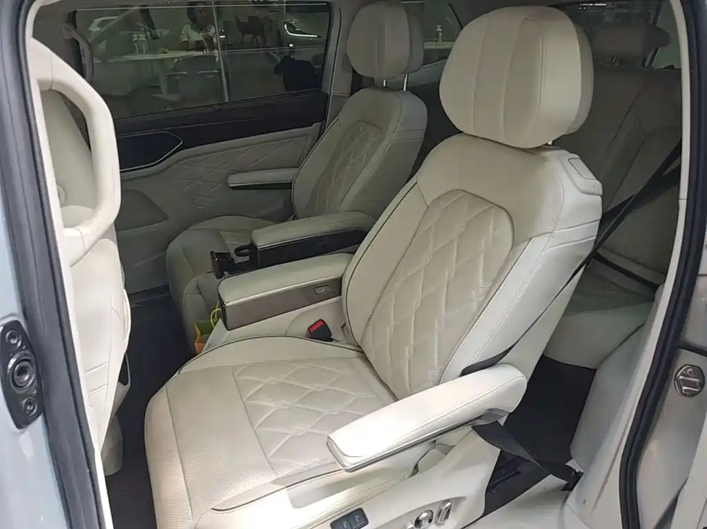 Volkswagen Viloran — миниатюра 3
