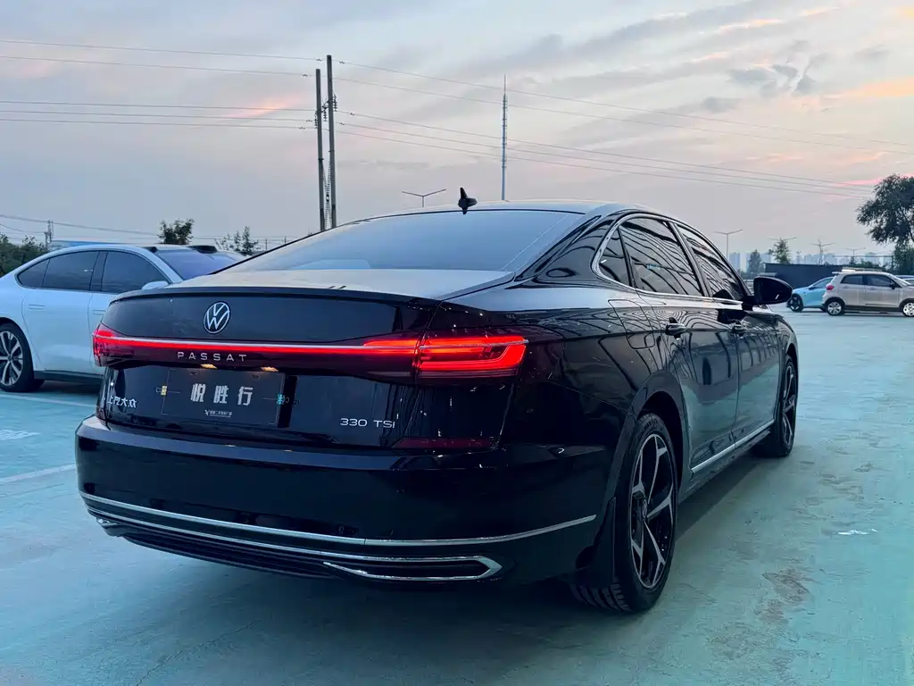 Volkswagen Passat — миниатюра 7