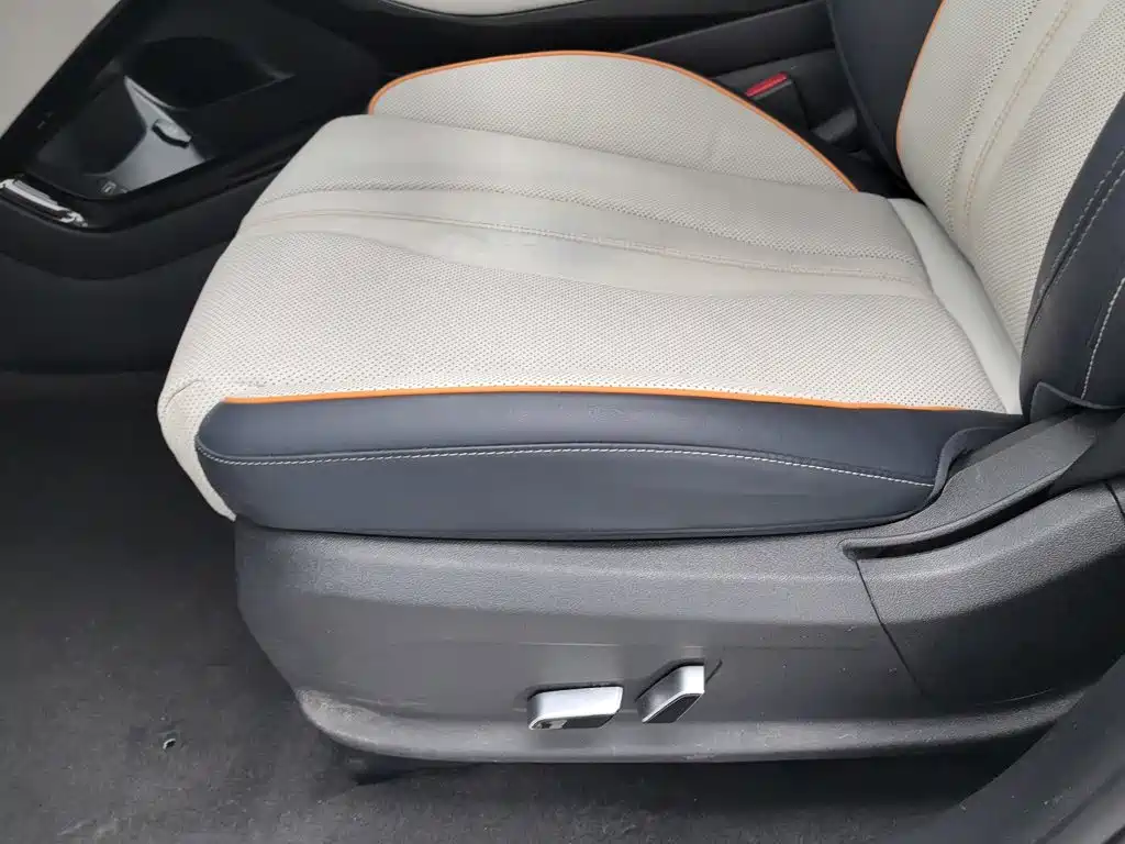 BYD PLUS New Energy — миниатюра 20