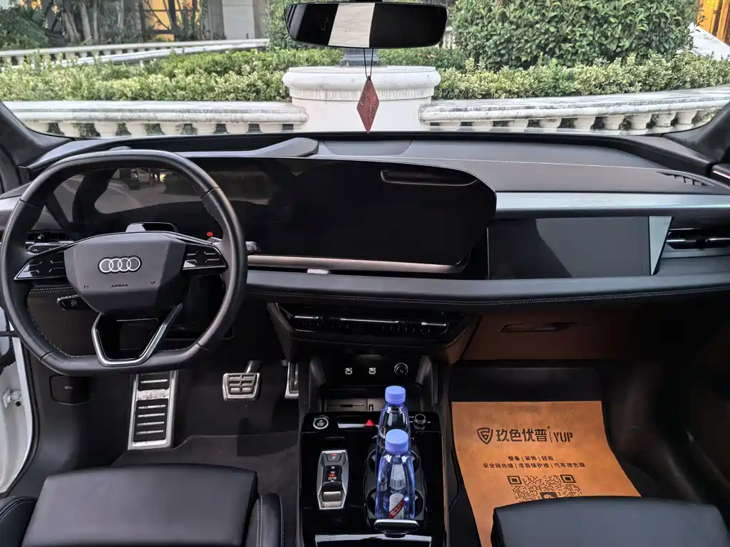Audi Q6L e-tron — миниатюра 8
