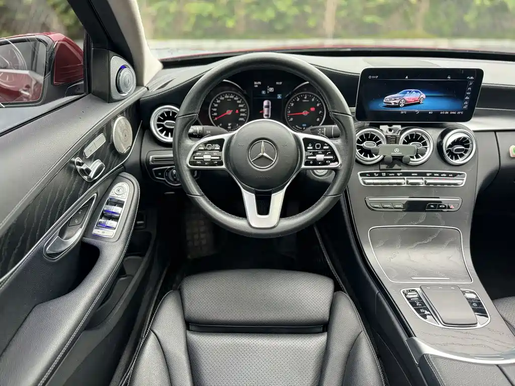 Mercedes-Benz C-Class — миниатюра 9