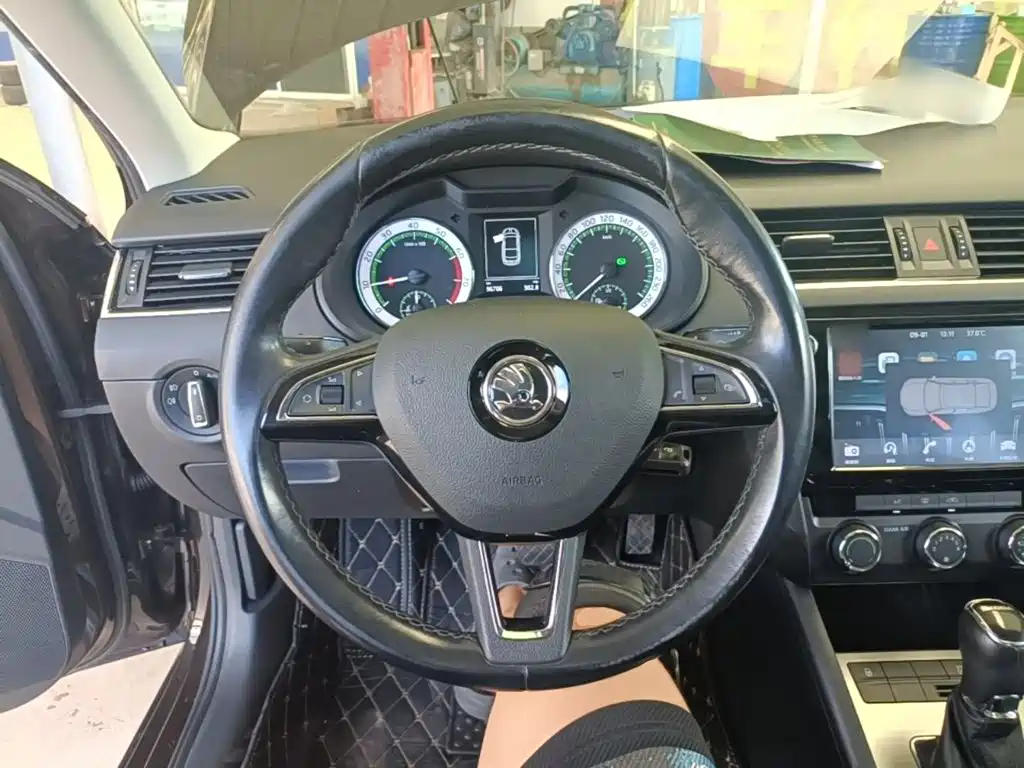 Skoda Octavia — миниатюра 11