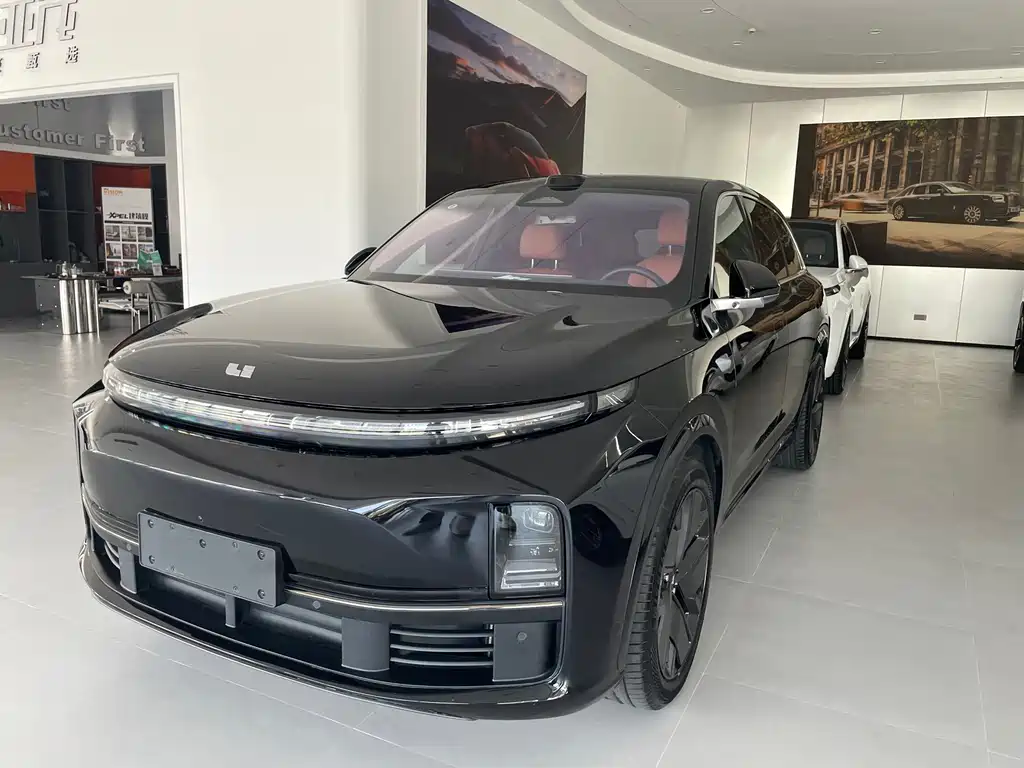 2025 Li Xiang L7 - zdjęcie 1 z 17