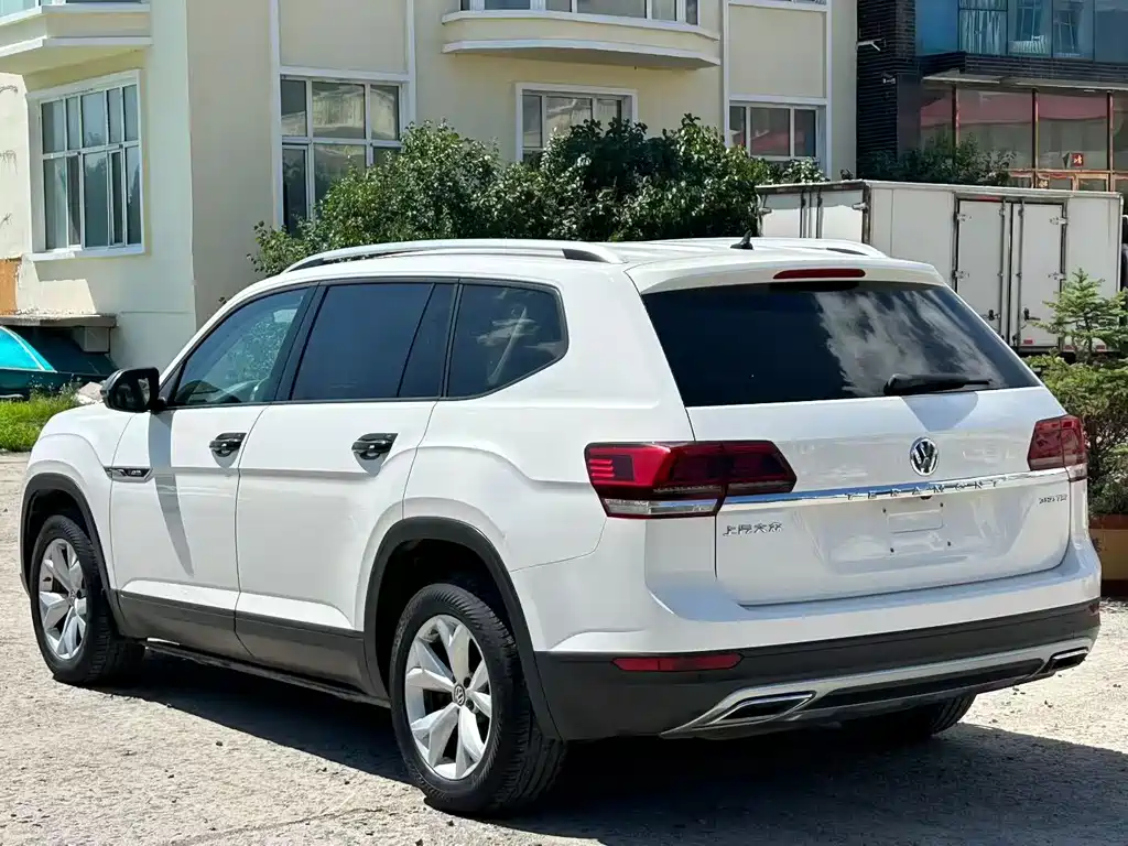 Volkswagen Teramont — миниатюра 6