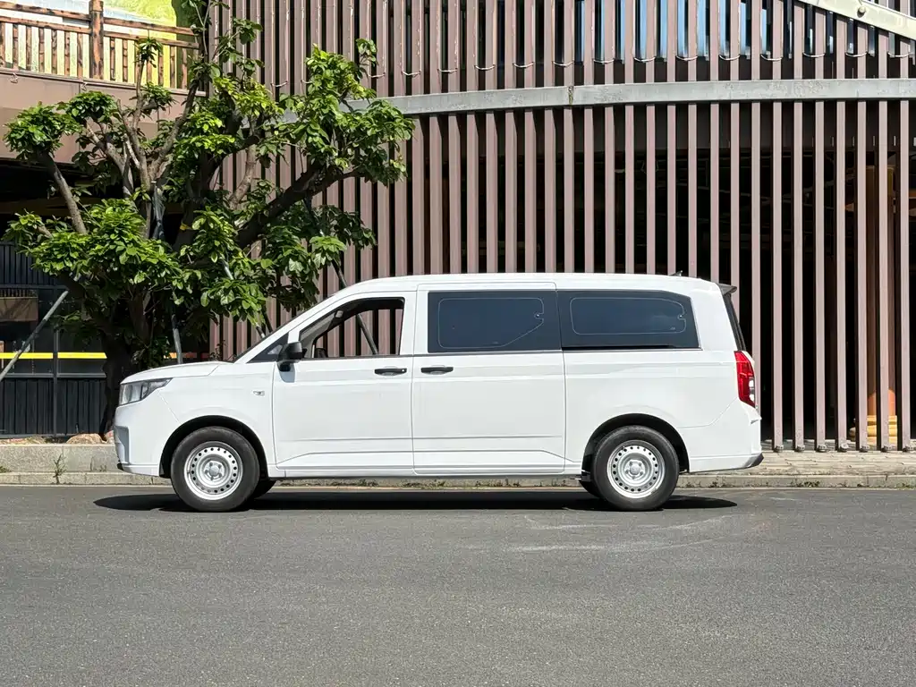 Wuling Zhengcheng — миниатюра 4