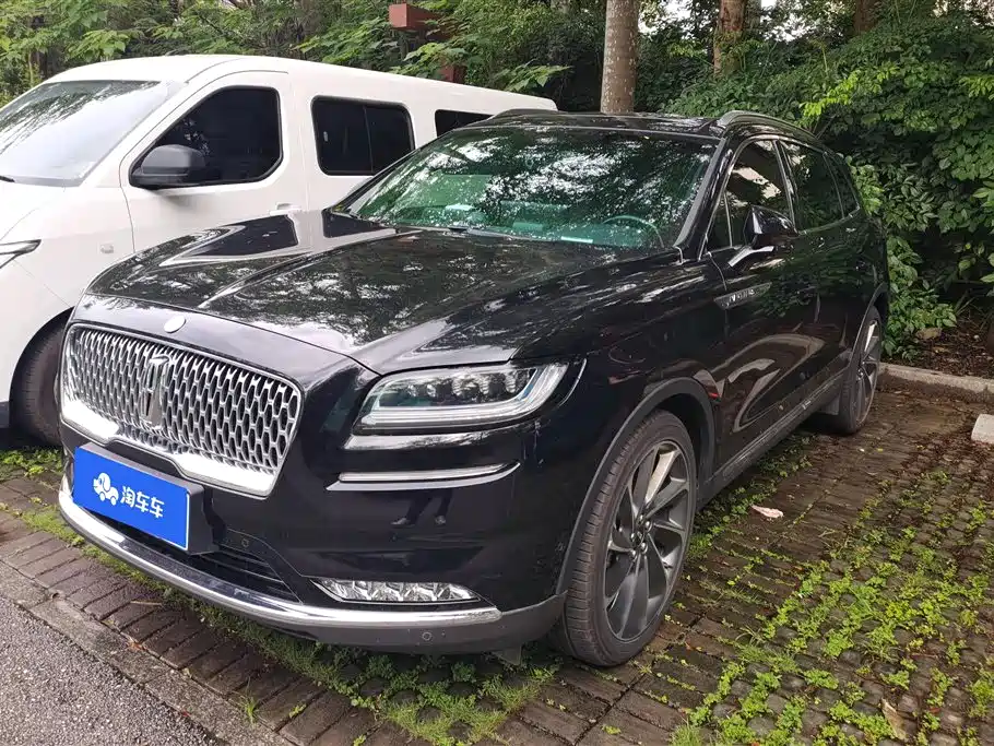 Lincoln Nautilus 2021