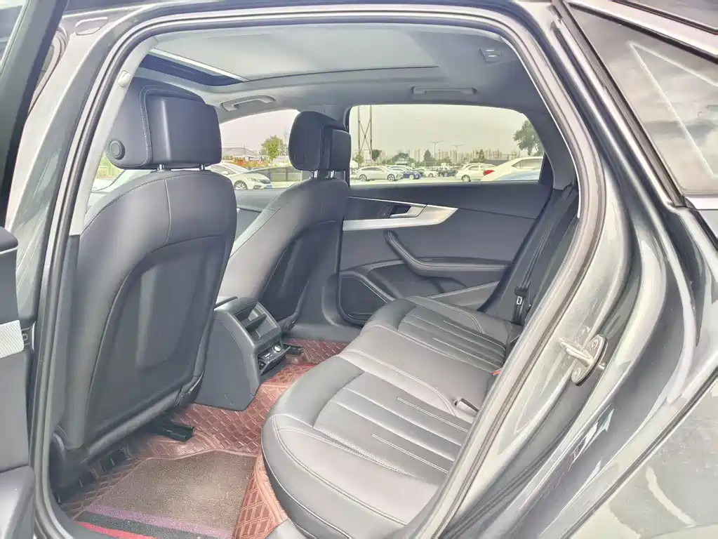 Audi A4L 40 TFSI Fashion Dynamic Type, фото 4
