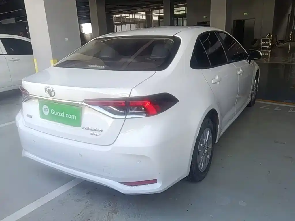 Toyota Corolla — миниатюра 8
