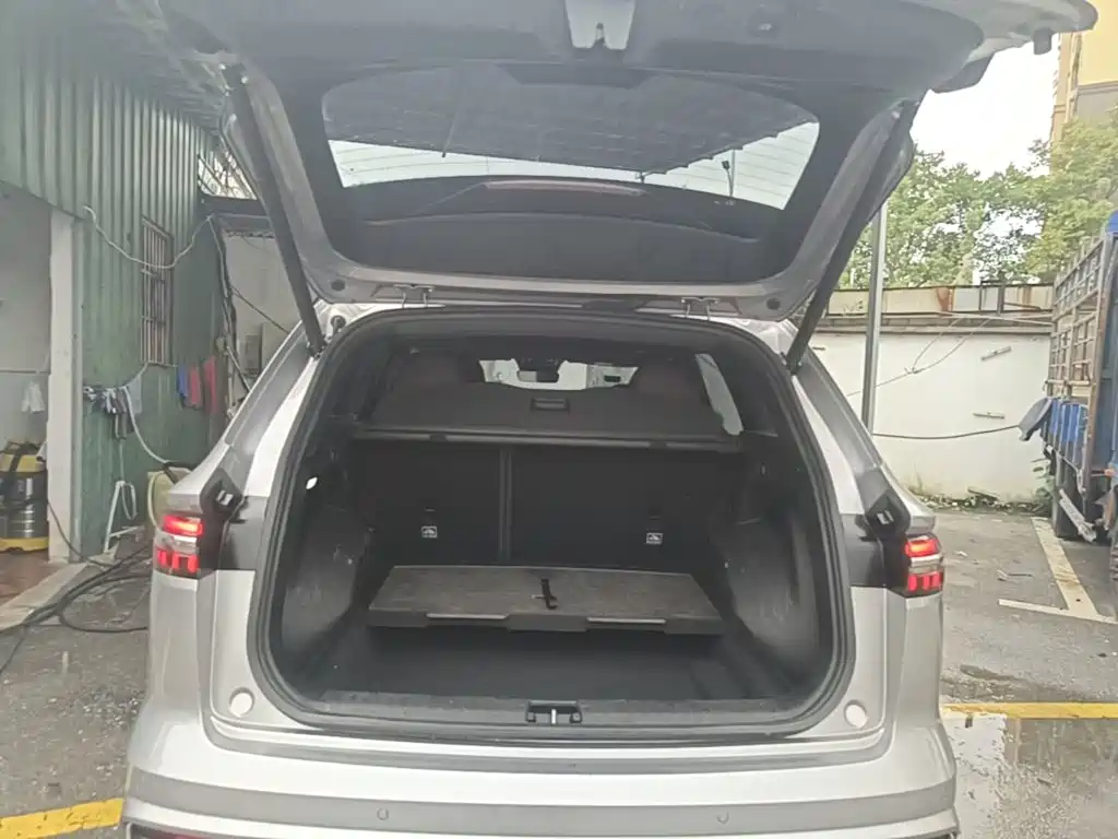 Geely Xingyue L — миниатюра 19