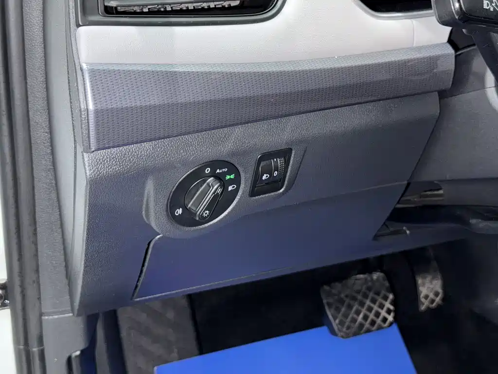 Volkswagen Bora 2023 200TSI DSG