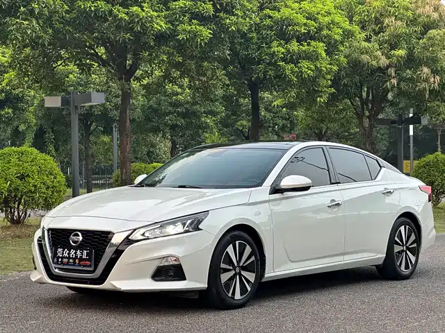 NISSAN TEANA 2021