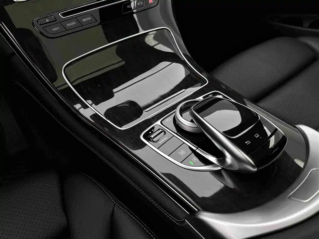 Mercedes-Benz GLC — миниатюра 11