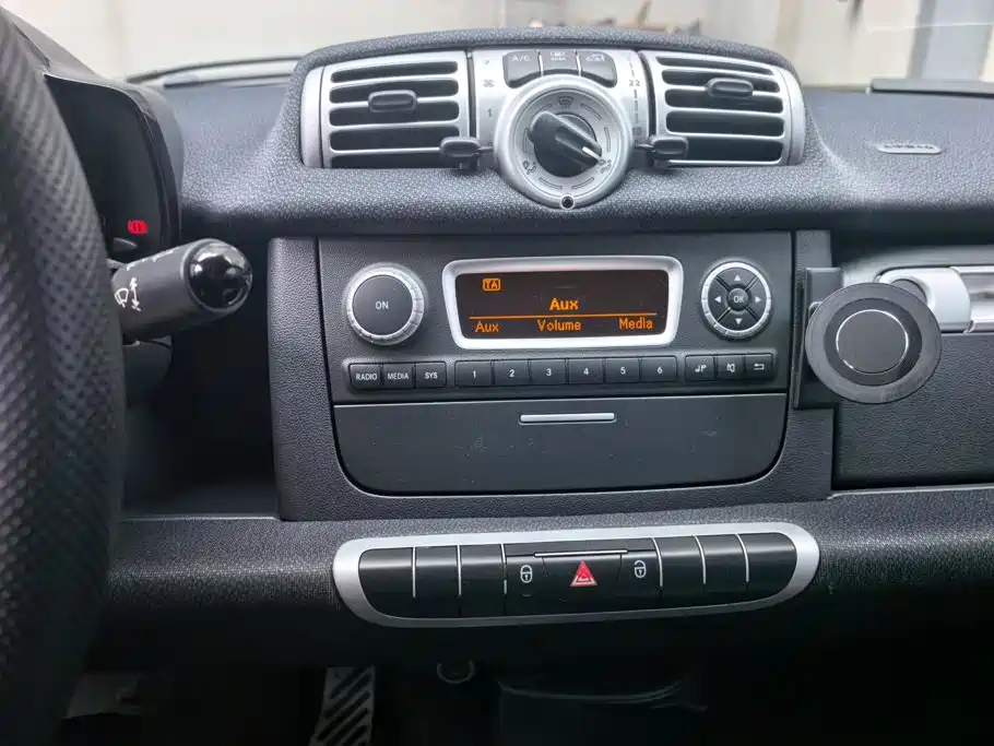 smart Smart Fortwo — миниатюра 13