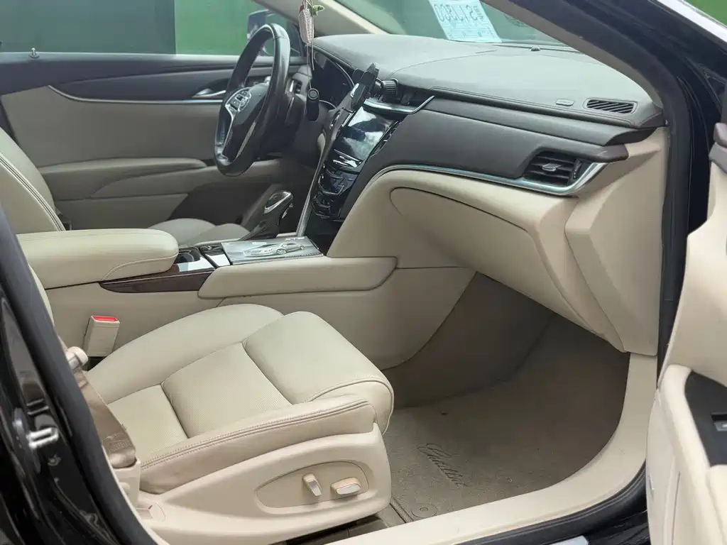 Cadillac XTS — миниатюра 9