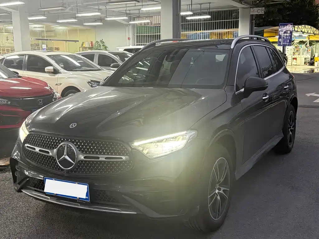 Mercedes-Benz GLC 2025