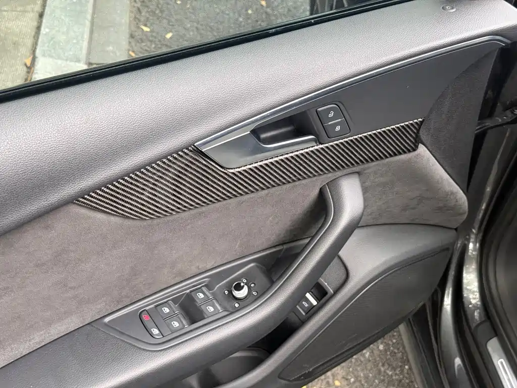 Audi A4L — миниатюра 14