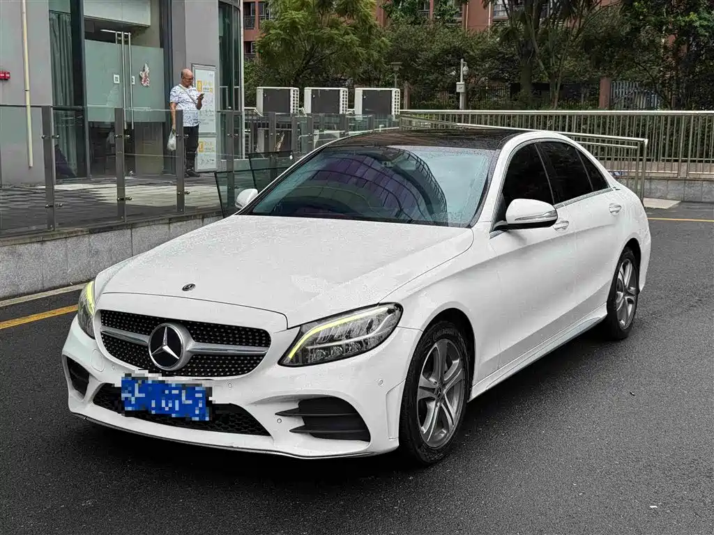 Mercedes-Benz C-Class — миниатюра 2