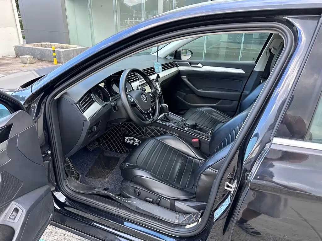 Volkswagen Magotan — миниатюра 4