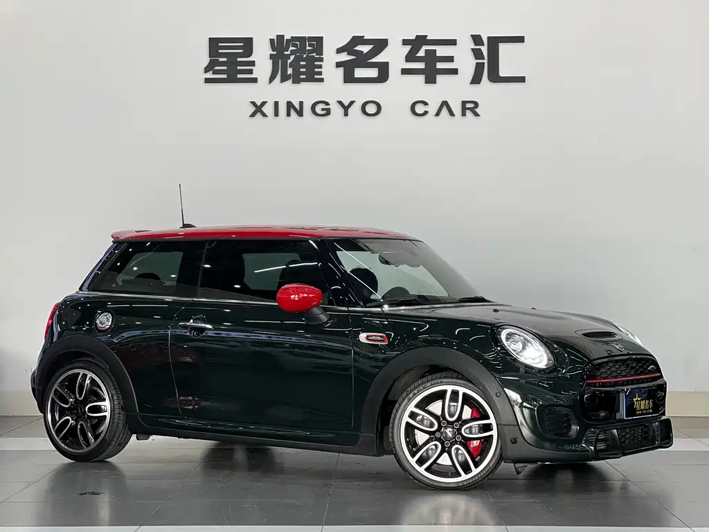 MINI JCW