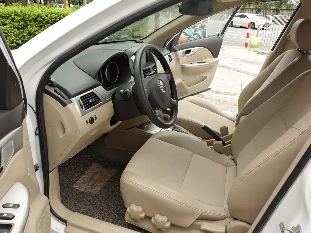Buick Excelle — миниатюра 10