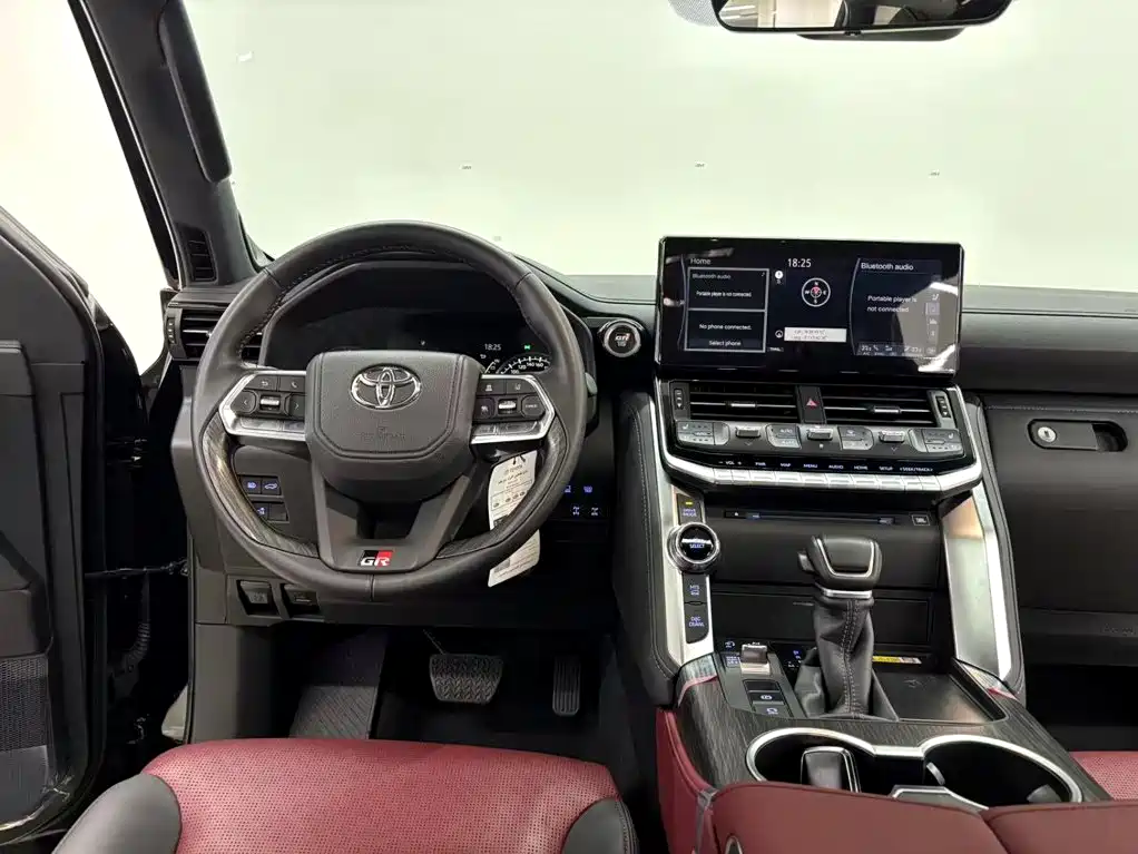 Toyota Land Cruiser — миниатюра 12