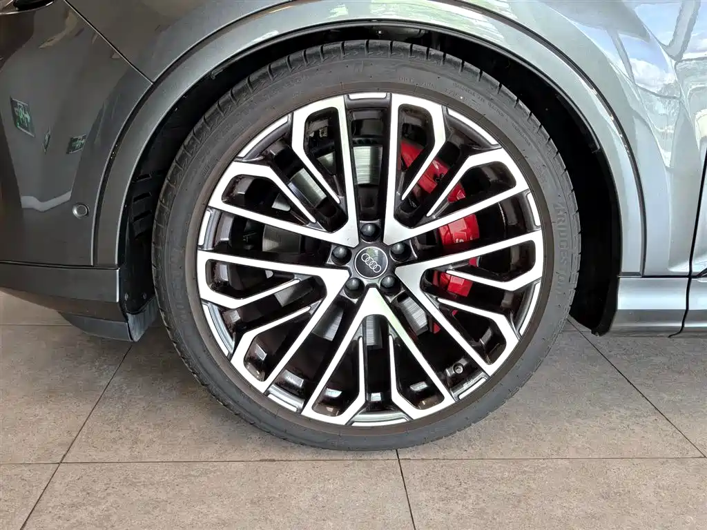 Audi SQ7 — миниатюра 16