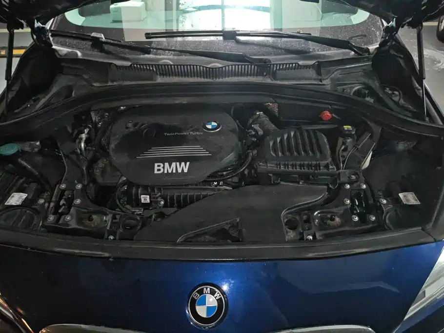 BMW 2 Series Active Tourer — миниатюра 10