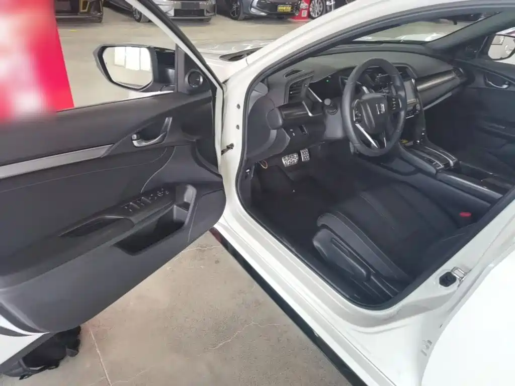 Honda Civic — миниатюра 16