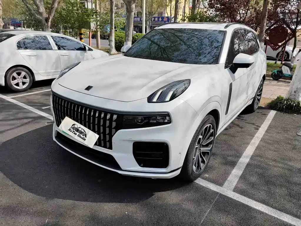 Lynk & Co 09 EM-P 2023