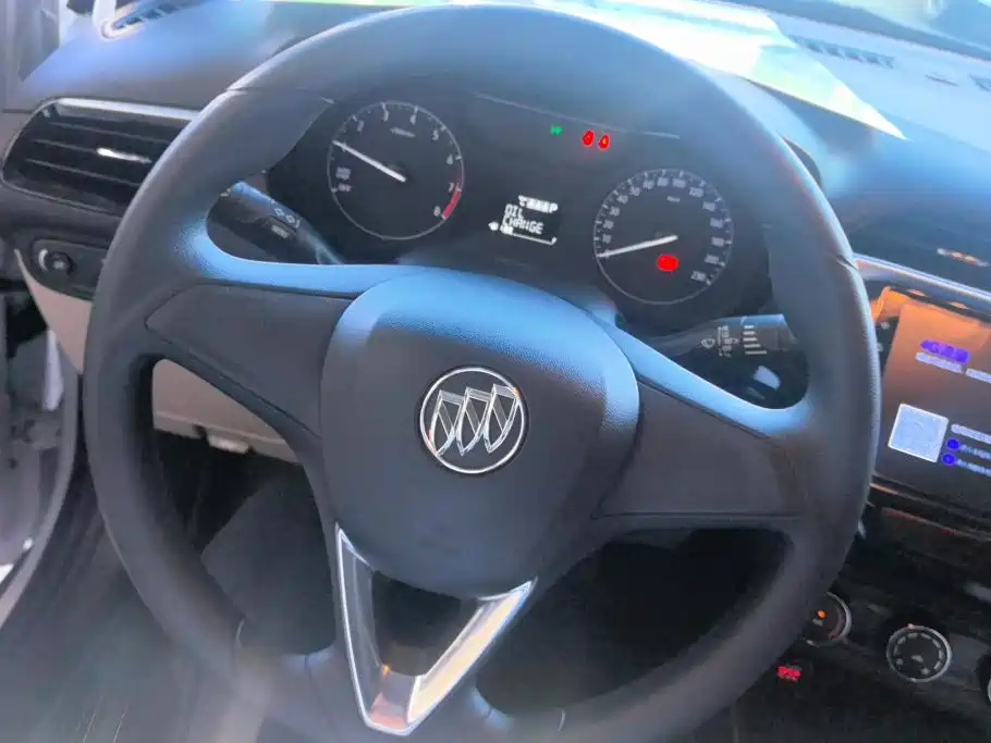 Buick Excelle — миниатюра 15